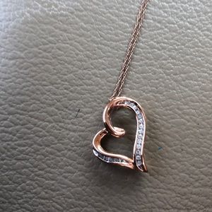 Rose gold heart necklace
